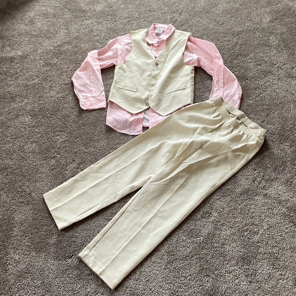 Van Heusen Pink Shirt Ivory Vest Dress Pants 3 Piece Suit Set SIZE 8